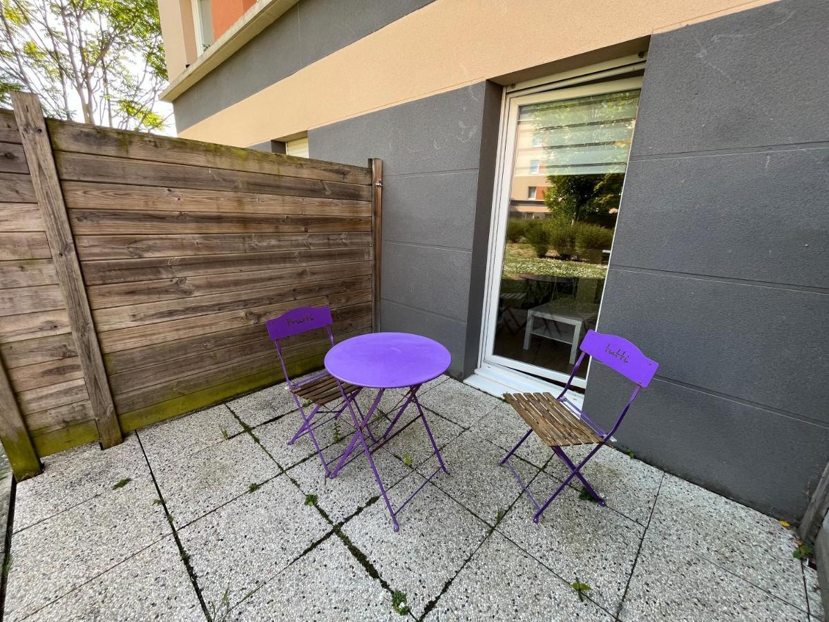 Acajou, Studio Avec Terrasse Et Parking Prive Caen Kültér fotó