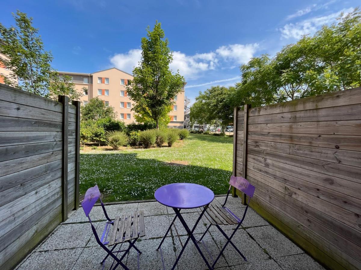 Acajou, Studio Avec Terrasse Et Parking Prive Caen Kültér fotó