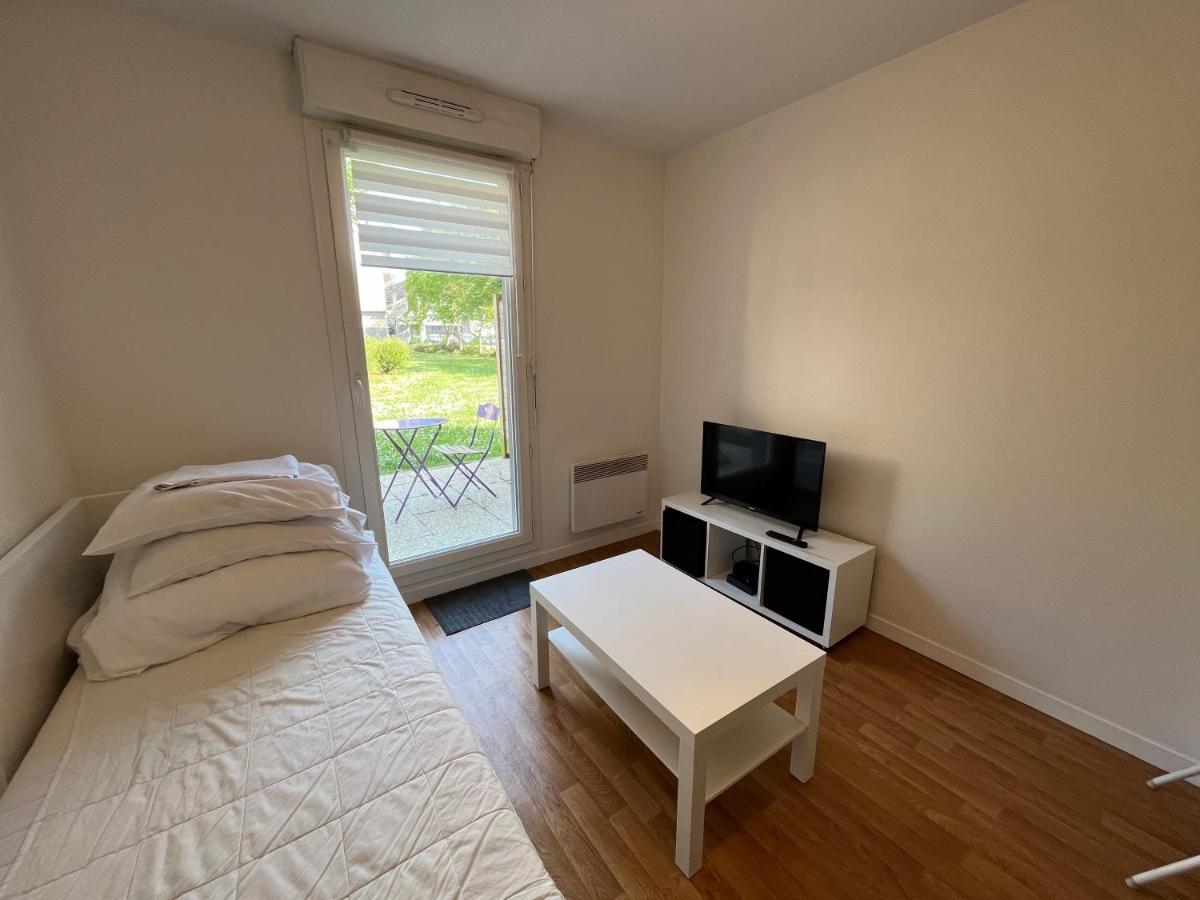 Acajou, Studio Avec Terrasse Et Parking Prive Caen Kültér fotó